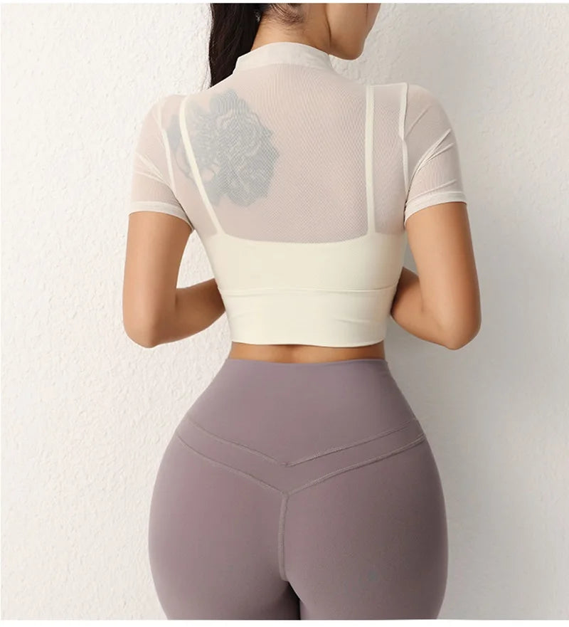 Yoga Gym T Shirt Crop Top with Bra Pads