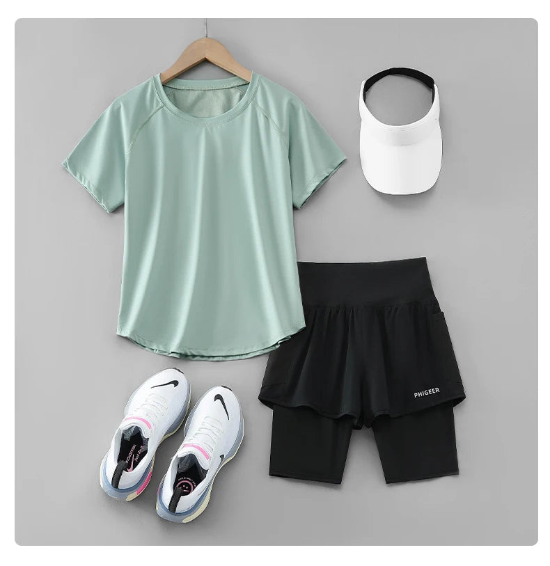 Lightweight Yoga Workout Set 2 in 1 Shorts